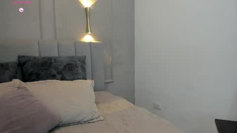 annie_20_ online show from 7, 1, 2026