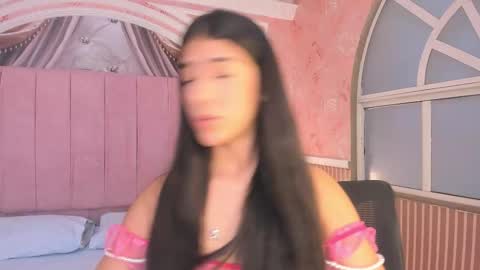 Annie online show from 18, 12, 2025