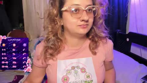 Snapshot of annie_bigboobs_ chatting on 9, 10, 2025 Ana Bolena independent model online show from 9, 10, 2025
