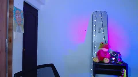 Snapshot of annieblu3 chatting on 27, 10, 2025 AnnieBlu3 online show from 27, 10, 2025