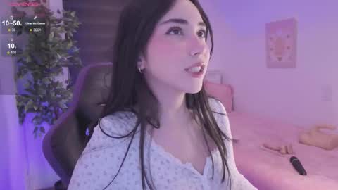 Snapshot of anniebrie chatting on 17, 10, 2025 Cassandra online show from 17, 10, 2025