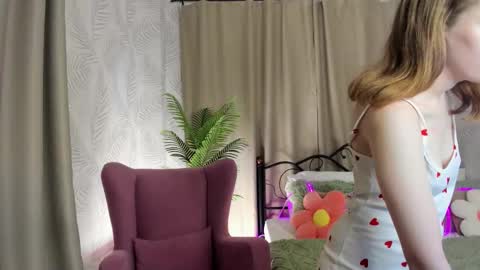 Snapshot of anniegentle chatting on 3, 12, 2025 anniegentle online show from 3, 12, 2025