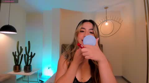 Snapshot of anniemonroe1 chatting on 5, 12, 2025 Annie Monroe online show from 5, 12, 2025