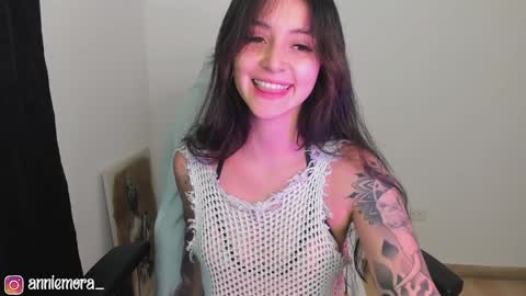 Annie online show from 24, 1, 2025