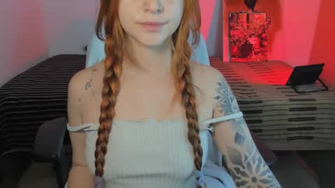 Snapshot of anniemora_ chatting on 18, 2, 2026 Annie online show from 18, 2, 2026