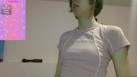 Snapshot of anniesparkle chatting on 6, 11, 2025 Annie Sparkle online show from 6, 11, 2025