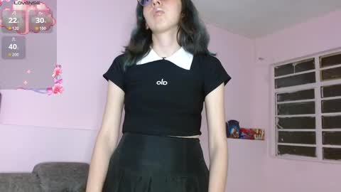 Snapshot of anniesparkle chatting on 9, 11, 2025 Annie Sparkle online show from 9, 11, 2025