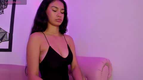 Snapshot of anniie_evans1 chatting on 14, 2, 2025 Annie Evans online show from 14, 2, 2025