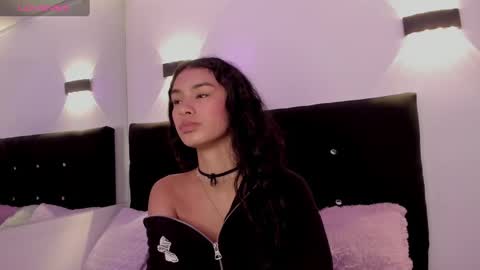 Snapshot of anniie_evans1 chatting on 26, 9, 2025 Annie Evans online show from 26, 9, 2025