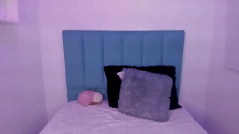 Snapshot of anniie_evans1 chatting on 1, 10, 2025 Annie Evans online show from 1, 10, 2025