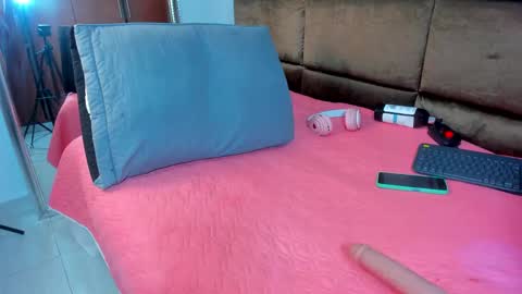 Snapshot of annita_01 chatting on 14, 12, 2024 Annita online show from 14, 12, 2024