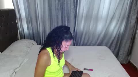 Snapshot of annita_muscle chatting on 28, 2, 2025 Annita online show from 28, 2, 2025