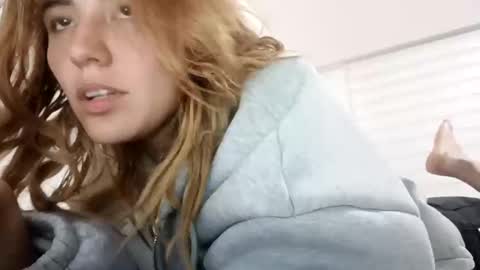 annrousse online show from 17, 9, 2025