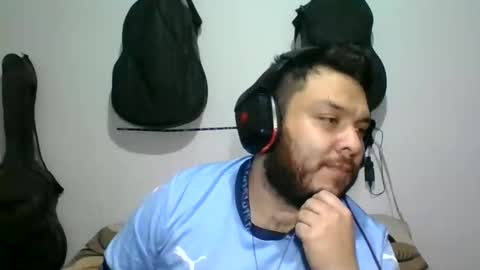 lion kennedy independent model moderator online show from 16, 11, 2025