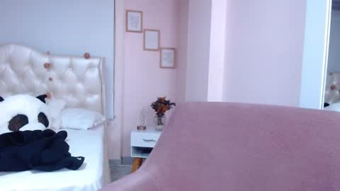 ANNY LOUIS online show from 13, 12, 2024