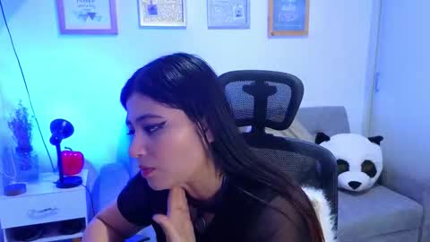 ANNY LOUIS online show from 7, 11, 2025