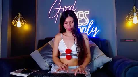 anny_loves online show from 6, 2, 2026