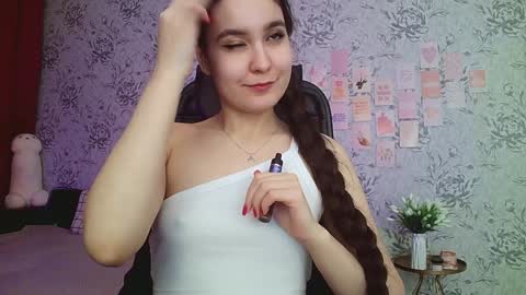 Annie online show from 7, 1, 2025