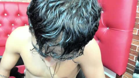Snapshot of annyeli_bigtits chatting on 24, 1, 2025 annyeli_bigtits online show from 24, 1, 2025