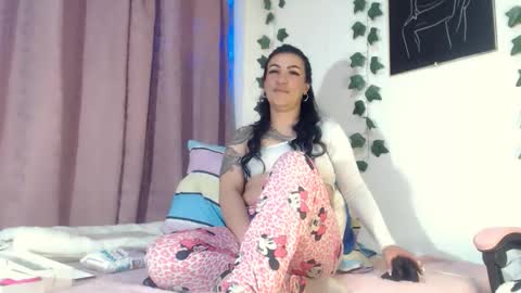    online show from 24, 9, 2025
