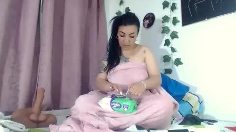    online show from 4, 10, 2025