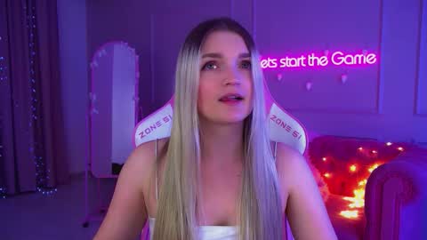 annyraii online show from 5, 12, 2025