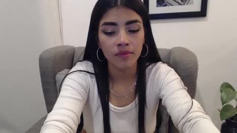 Snapshot of annyt_ chatting on 3, 3, 2025 anny online show from 3, 3, 2025