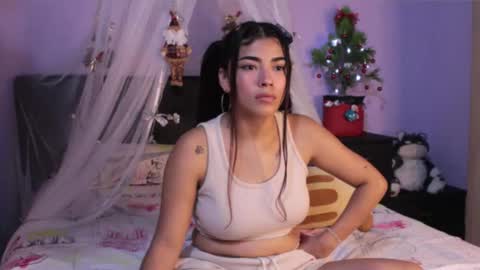Snapshot of annyt_ chatting on 18, 12, 2025 anny online show from 18, 12, 2025