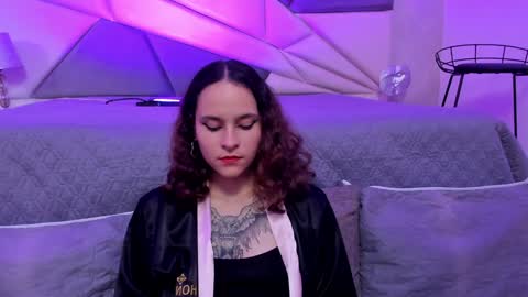 AnnyT online show from 10, 1, 2025