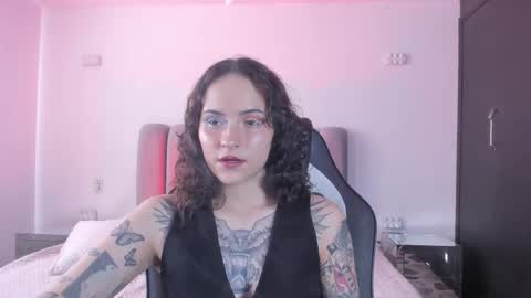 Snapshot of annythomsonn chatting on 17, 1, 2026 AnnyT online show from 17, 1, 2026