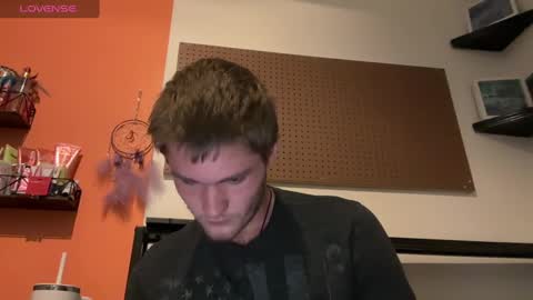 Snapshot of anomalies_ig chatting on 19, 1, 2025 anomalies_ig online show from 19, 1, 2025