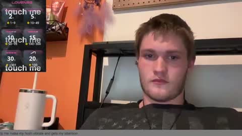 Snapshot of anomalies_ig chatting on 20, 1, 2025 anomalies_ig online show from 20, 1, 2025