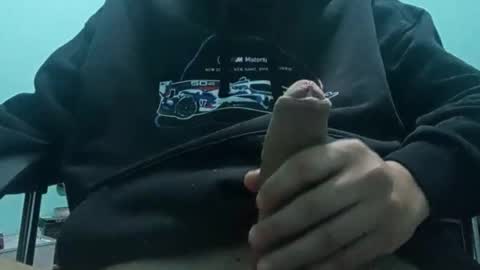 Snapshot of anonimo10s chatting on 8, 11, 2025 anonimo10s online show from 8, 11, 2025