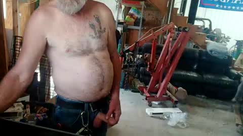 Snapshot of anotherbaldy chatting on 29, 9, 2025 anotherbaldy online show from 29, 9, 2025