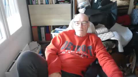 Snapshot of antares590 chatting on 27, 11, 2025 antares590 online show from 27, 11, 2025