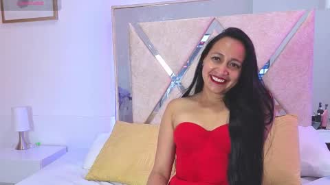 Antonella online show from 6, 11, 2025