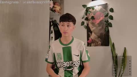 Snapshot of anthonny_05 chatting on 14, 9, 2025 TONY NEW ACCOUNT online show from 14, 9, 2025