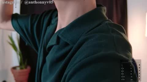 Snapshot of anthonny_05 chatting on 21, 9, 2025 TONY NEW ACCOUNT online show from 21, 9, 2025