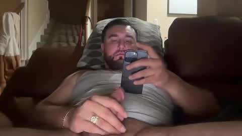 Snapshot of anthoss22 chatting on 8, 3, 2025 anthoss22 online show from 8, 3, 2025