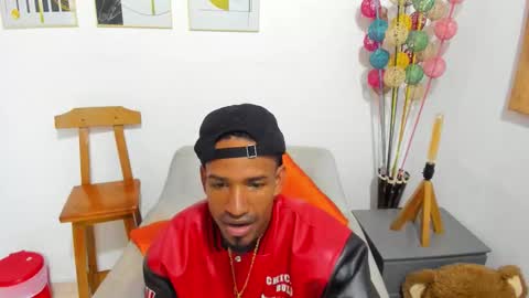       online show from 25, 3, 2026