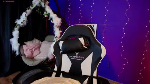 Antonella online show from 17, 12, 2025