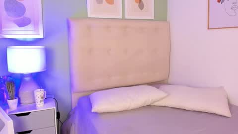 Antonella  online show from 9, 3, 2026