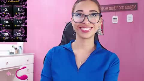 antonella_ponss online show from 5, 3, 2025