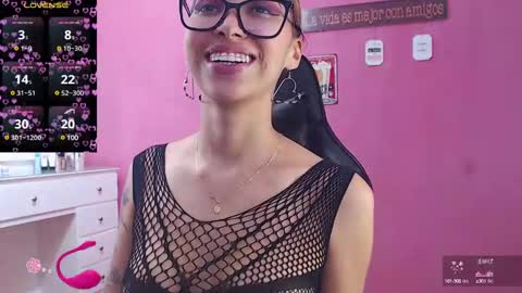 antonella_ponss online show from 6, 3, 2025