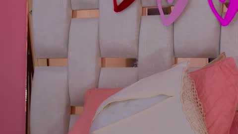 Snapshot of antonellaa_hanks chatting on 27, 2, 2025 online show from 27, 2, 2025