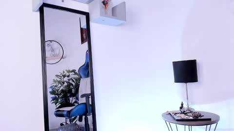 Antonia online show from 20, 12, 2024