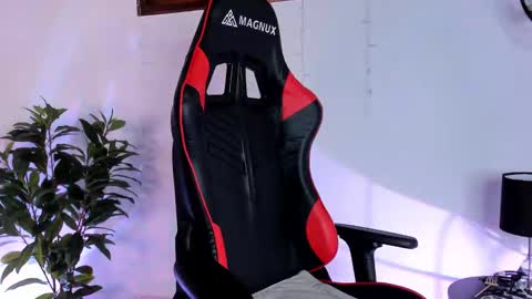 Antonia online show from 10, 2, 2025