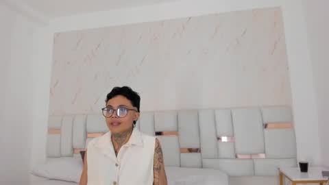 antony_d_ossa online show from 12, 4, 2026