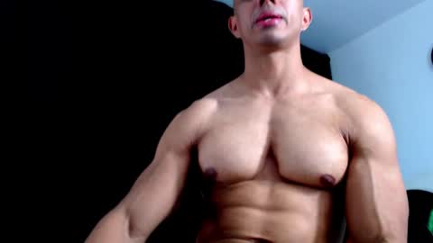 Instagram miguelangel1802  online show from 16, 12, 2025