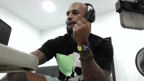 antwanblack11 online show from 9, 12, 2024
